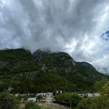 Bujtina Leke Gerla Hotel Theth Luaran gambar